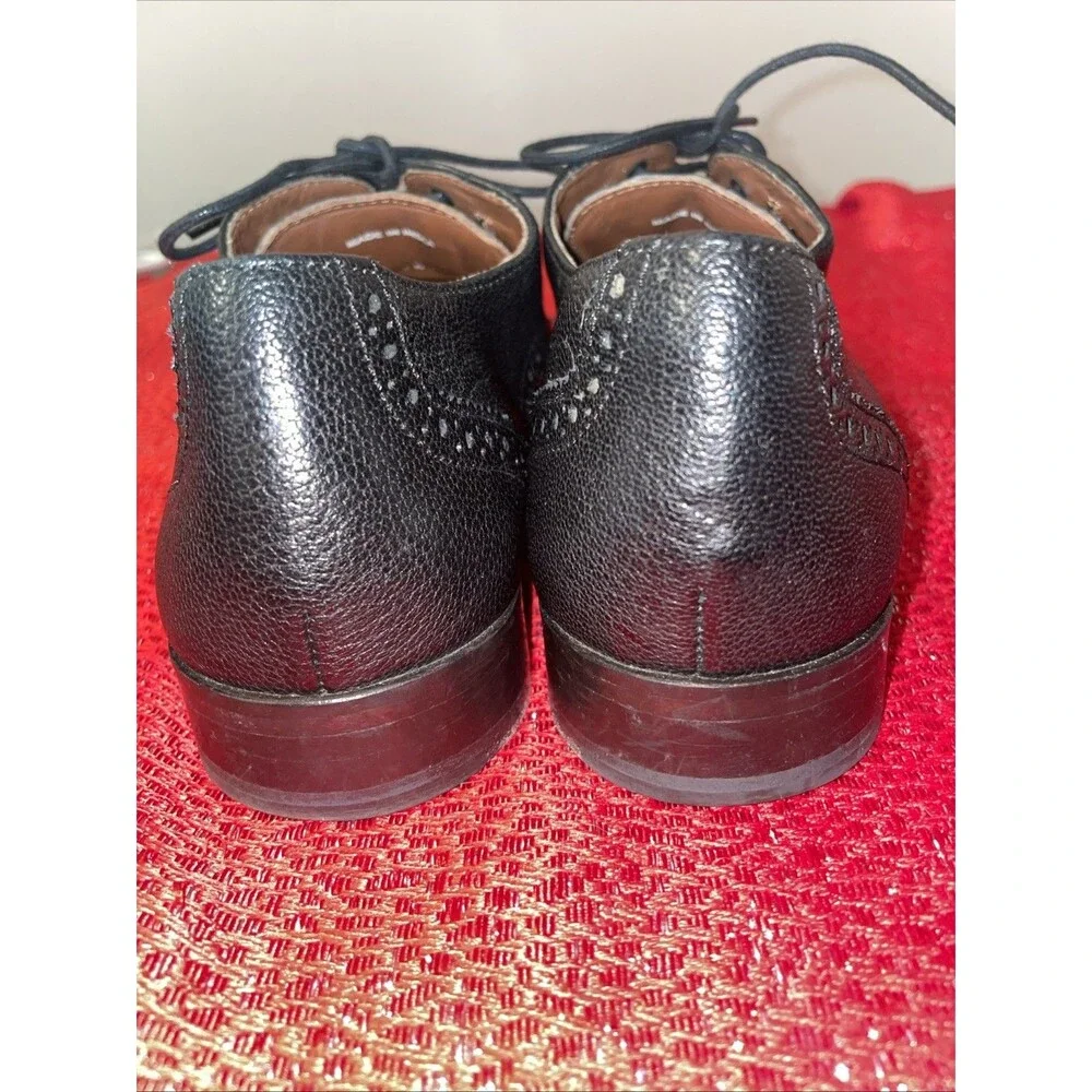 Women's Cole Haan Black Gold Wingtip Oxford Size 7.5B